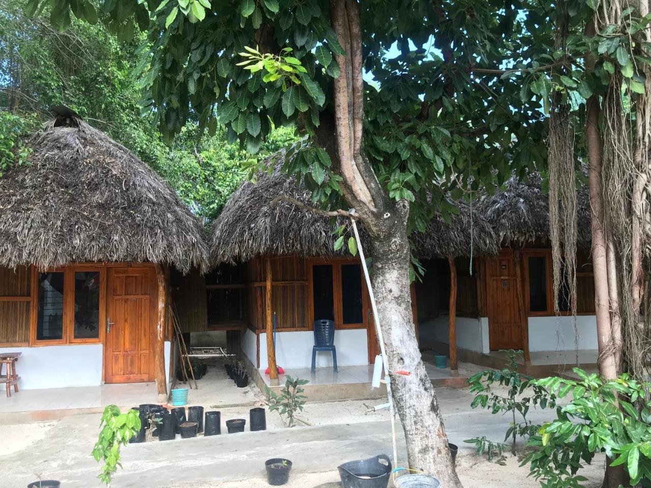 Ova Baluk Bungalow Nembrala Exterior foto